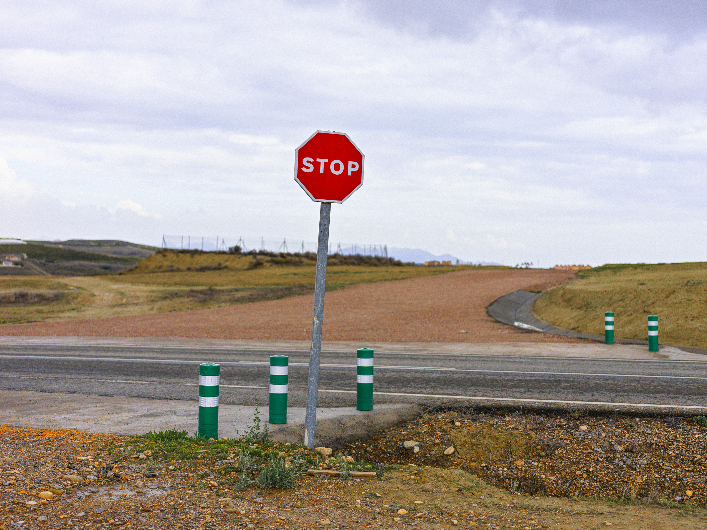 Stop economic nationalism