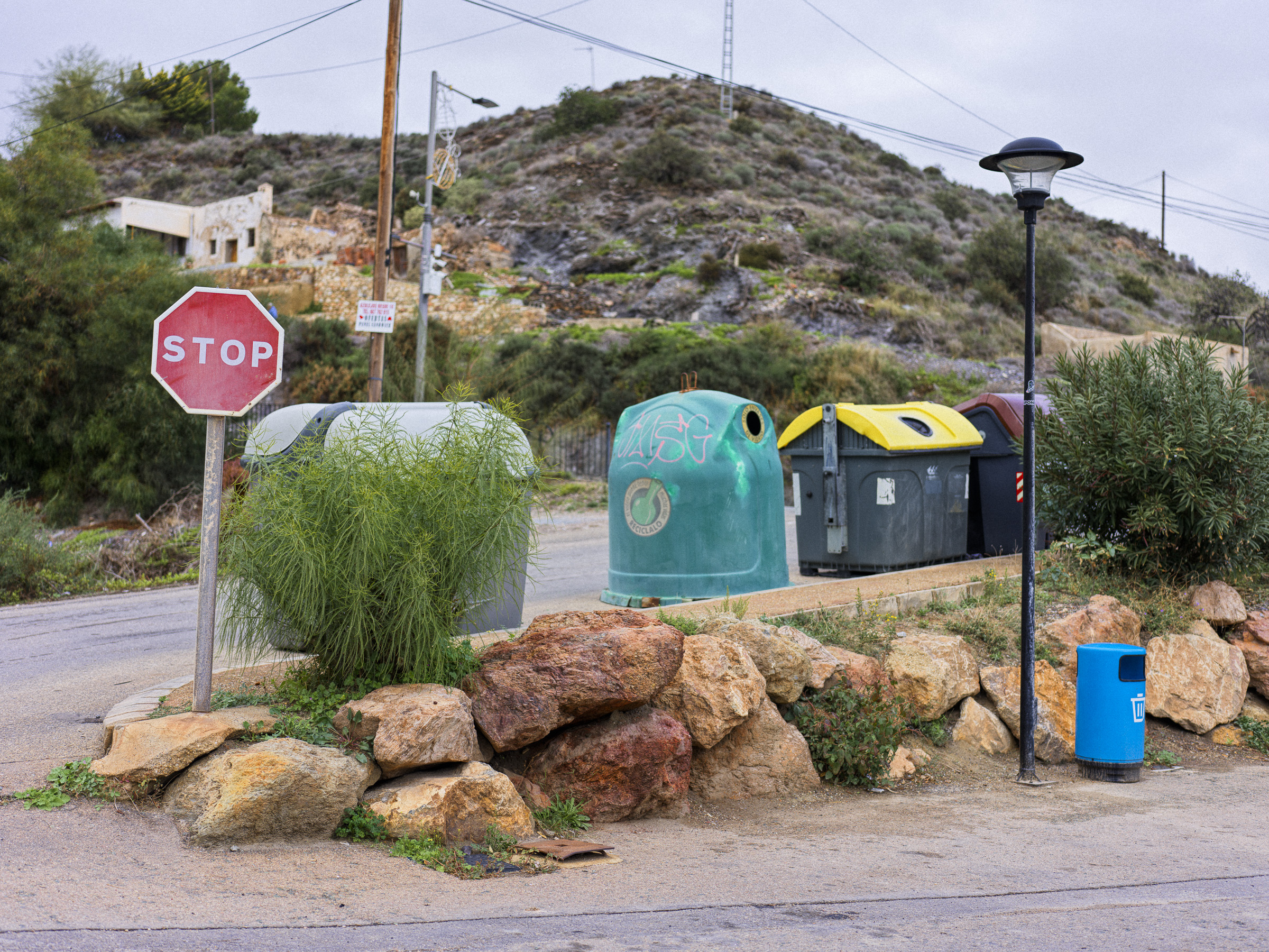 Stop nationalist‑only school curricula